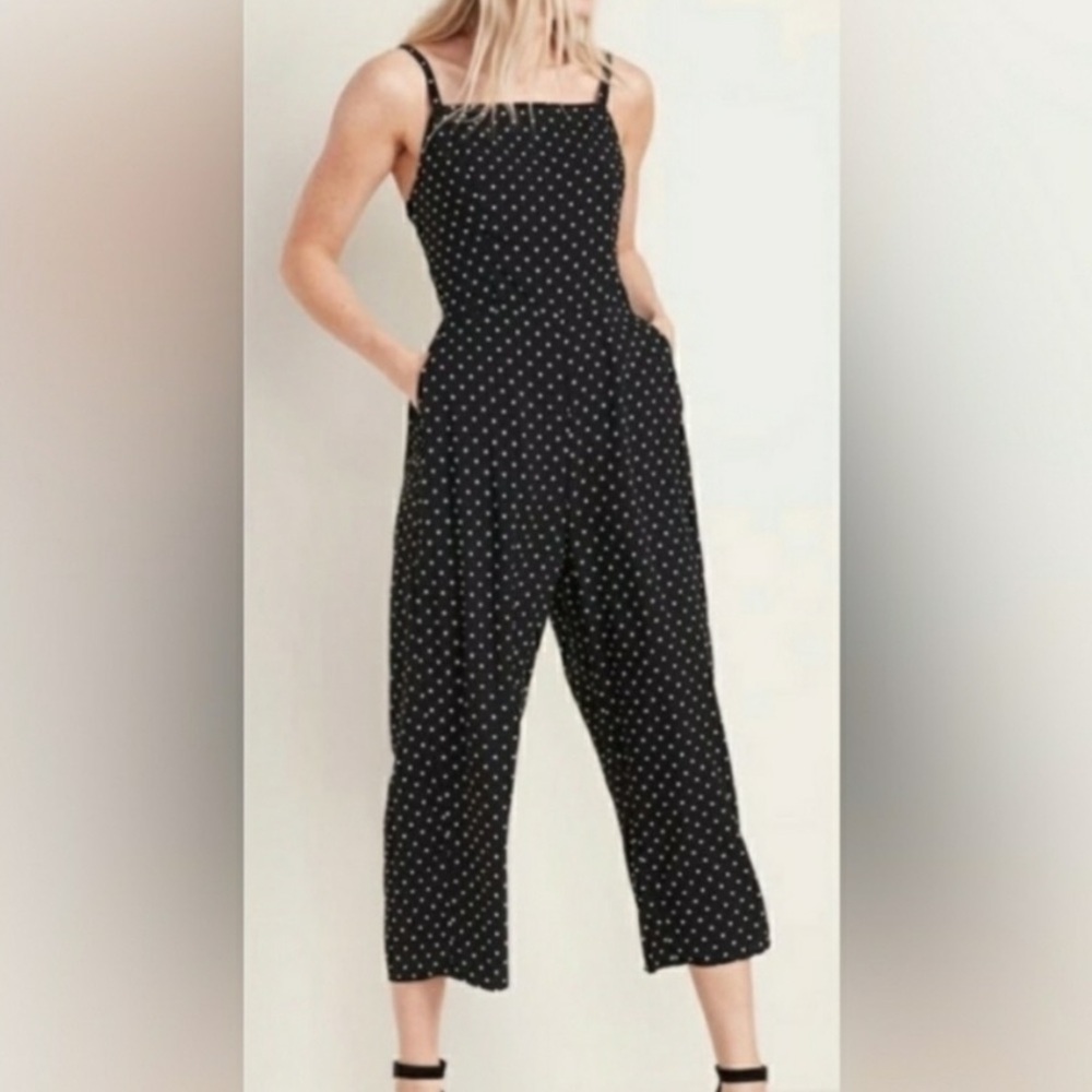 Old Navy Black Polka Dot Cropped Strap Jumpsuit - Picture 3 of 10